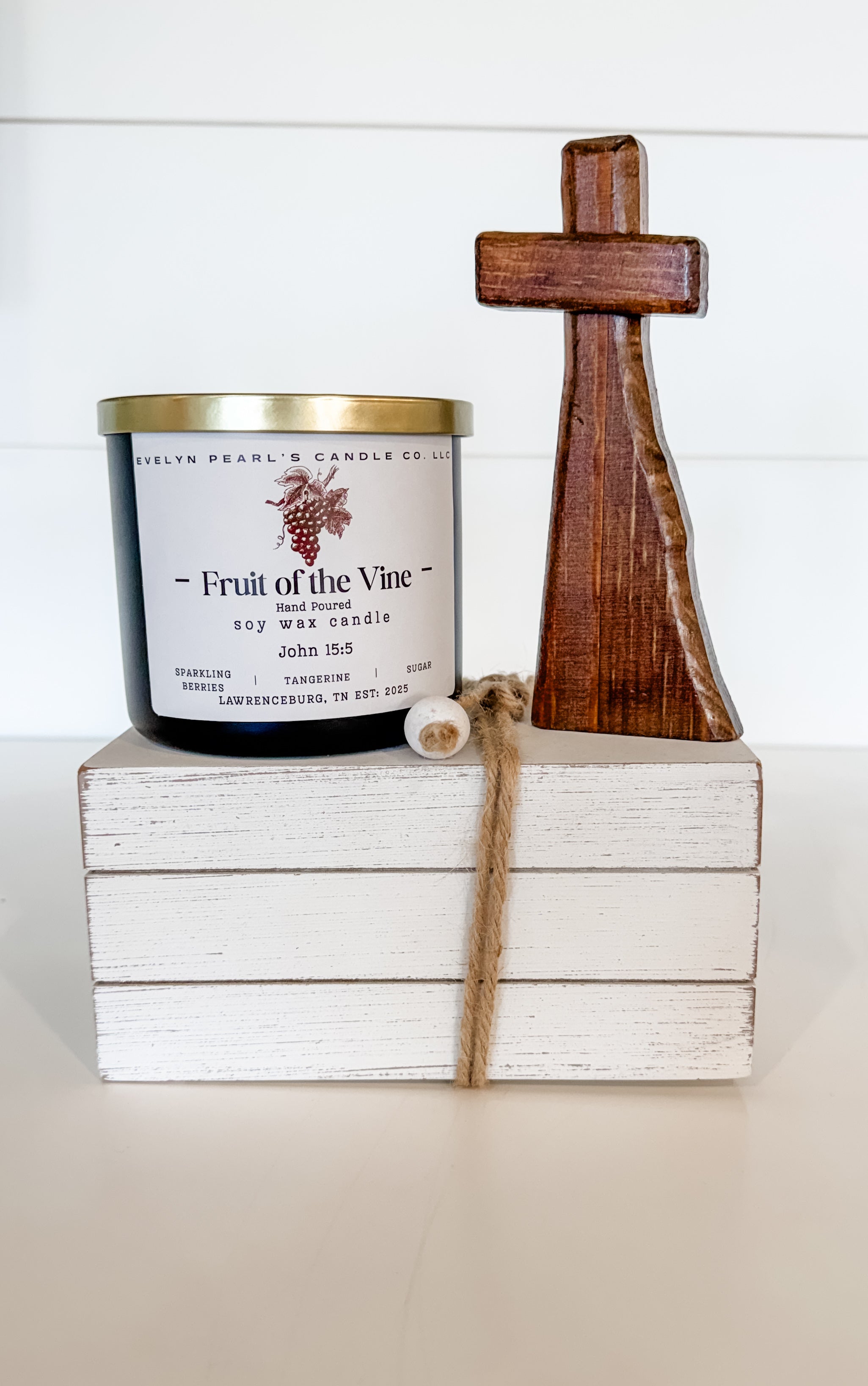 Fruit of The Vine 17 oz 3 wick